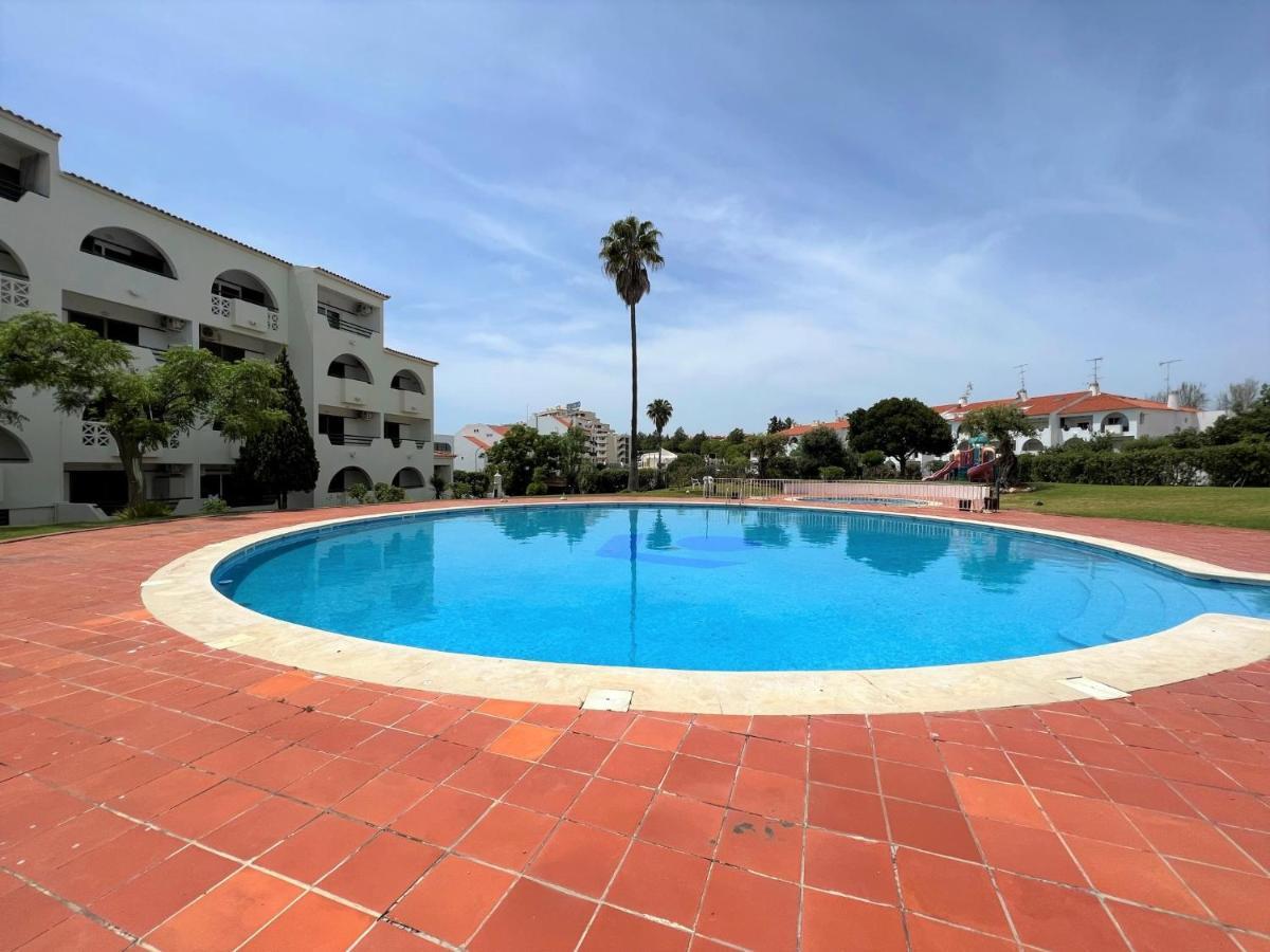Albufeira Twins 2 With Pool By Homing Apartment Екстериор снимка