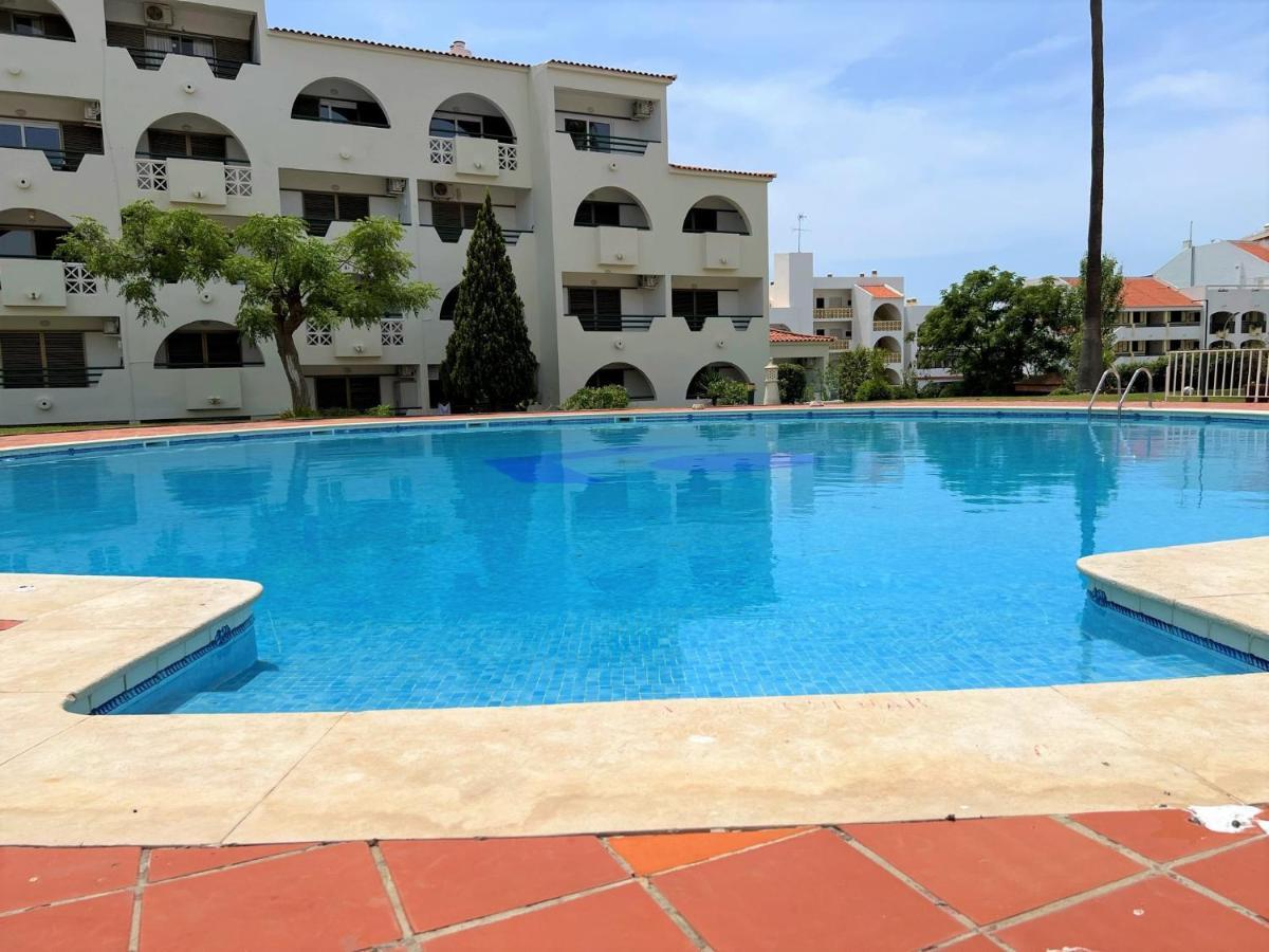 Albufeira Twins 2 With Pool By Homing Apartment Екстериор снимка