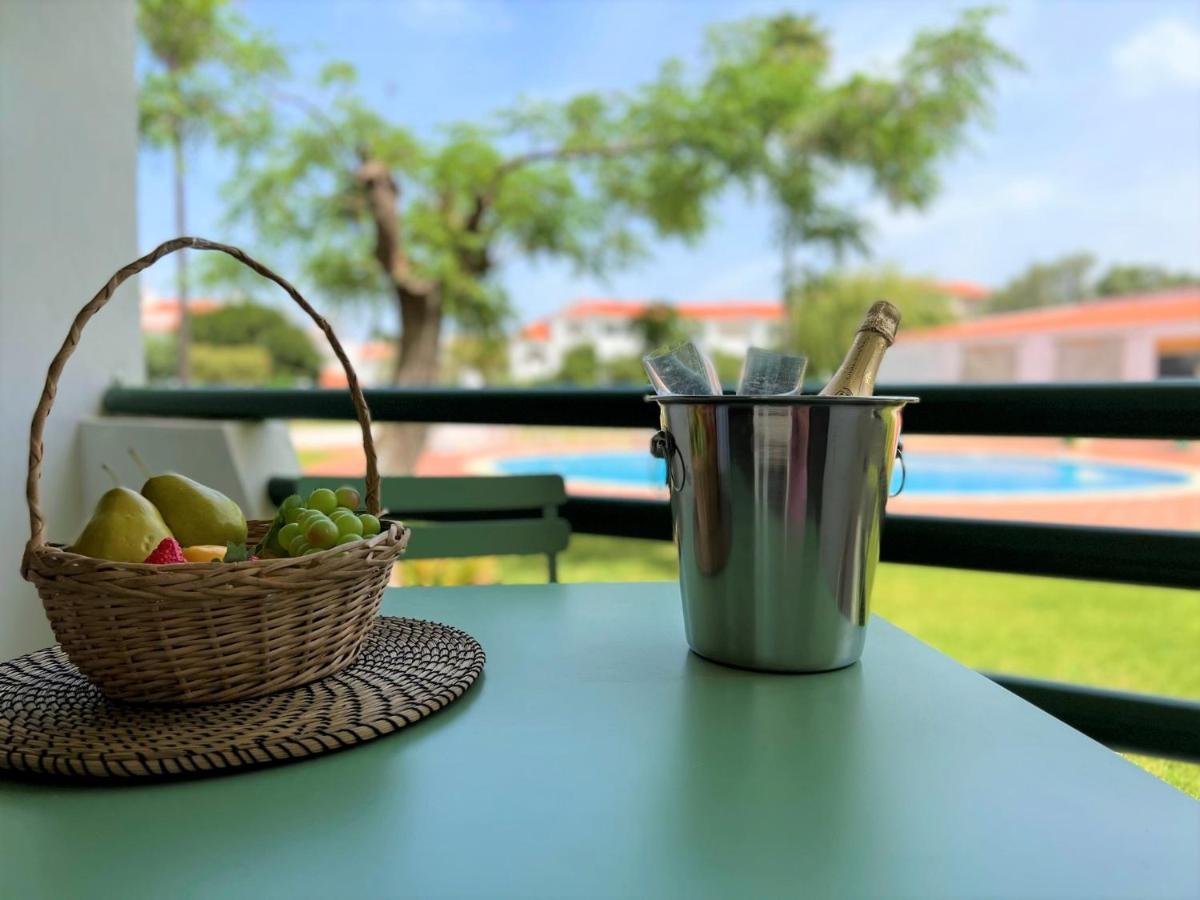 Albufeira Twins 2 With Pool By Homing Apartment Екстериор снимка