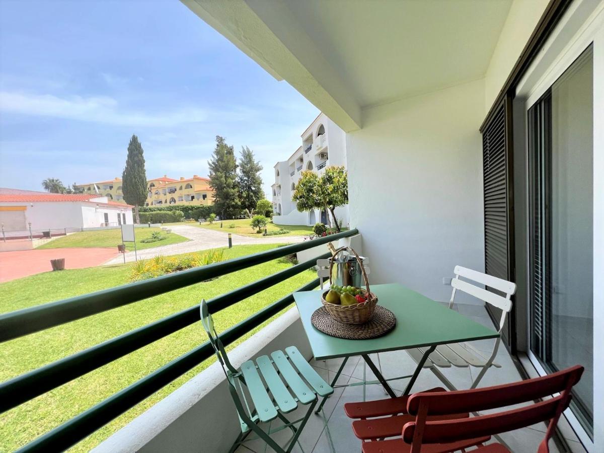 Albufeira Twins 2 With Pool By Homing Apartment Екстериор снимка